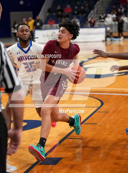 Thumbnail 3 in Southampton vs Malverne (NYSPHSAA Class B Semi-Regional Playoff) photogallery.