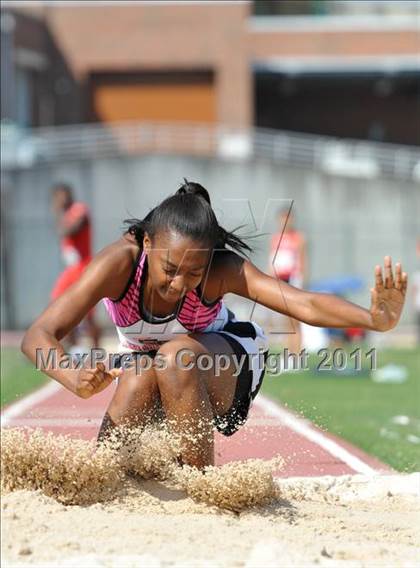 Thumbnail 1 in Georgia Coaches Invitational photogallery.