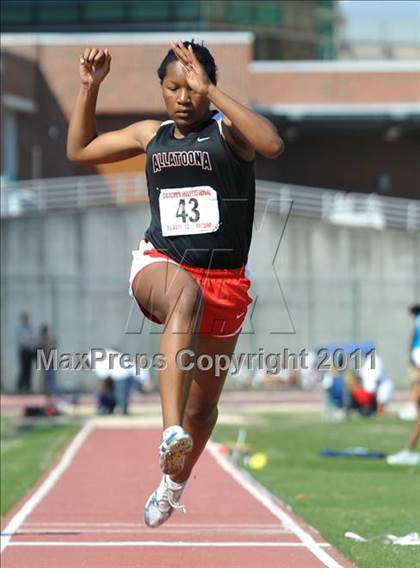 Thumbnail 1 in Georgia Coaches Invitational photogallery.
