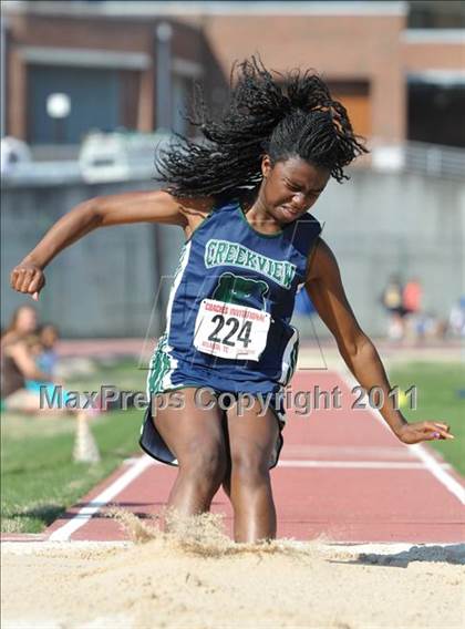Thumbnail 3 in Georgia Coaches Invitational photogallery.