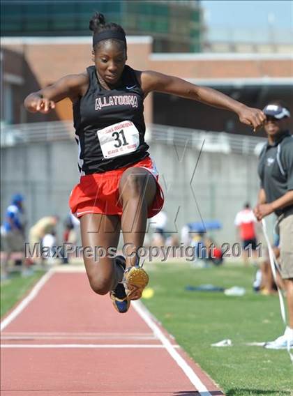 Thumbnail 3 in Georgia Coaches Invitational photogallery.