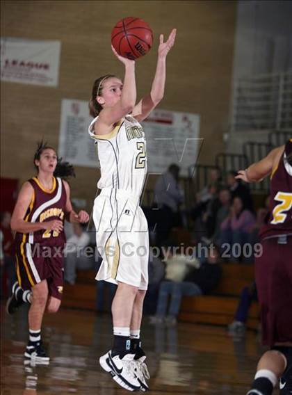 Thumbnail 3 in Monarch vs Bishop (Regis Jesuit Holiday Hoop Classic) photogallery.