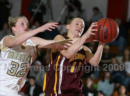 Thumbnail 1 in Monarch vs Bishop (Regis Jesuit Holiday Hoop Classic) photogallery.