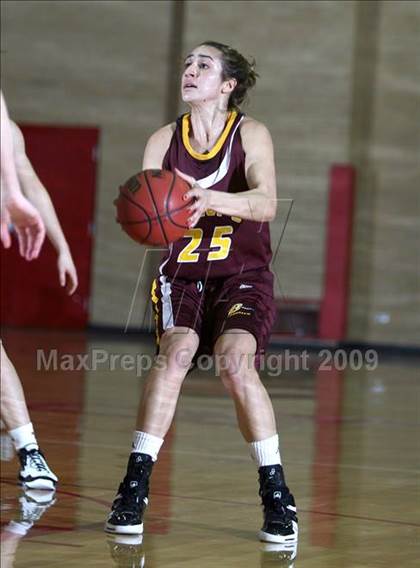 Thumbnail 1 in Monarch vs Bishop (Regis Jesuit Holiday Hoop Classic) photogallery.
