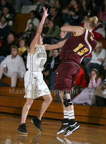 Thumbnail 1 in Monarch vs Bishop (Regis Jesuit Holiday Hoop Classic) photogallery.