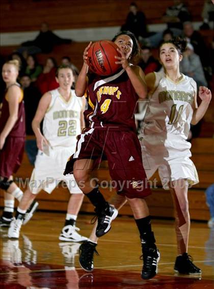 Thumbnail 3 in Monarch vs Bishop (Regis Jesuit Holiday Hoop Classic) photogallery.