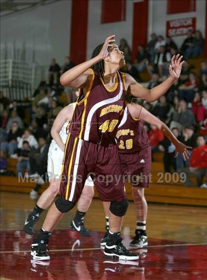 Thumbnail 1 in Monarch vs Bishop (Regis Jesuit Holiday Hoop Classic) photogallery.