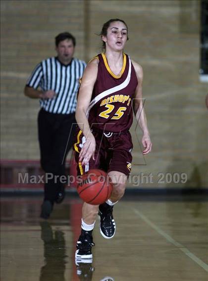 Thumbnail 1 in Monarch vs Bishop (Regis Jesuit Holiday Hoop Classic) photogallery.