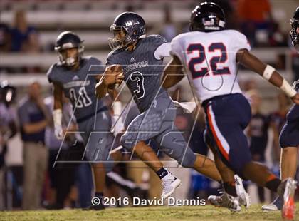 Thumbnail 2 in Bakersfield vs. Chaminade photogallery.