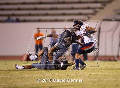 Thumbnail 2 in Bakersfield vs. Chaminade photogallery.