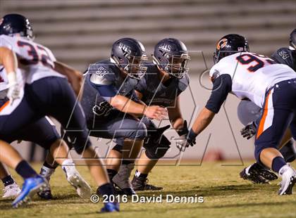 Thumbnail 2 in Bakersfield vs. Chaminade photogallery.