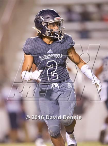 Thumbnail 3 in Bakersfield vs. Chaminade photogallery.