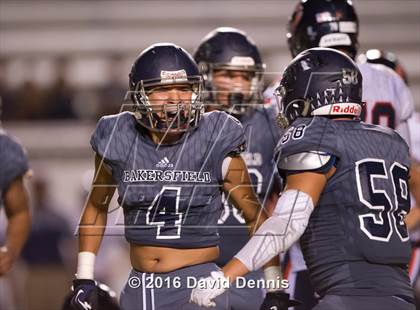 Thumbnail 3 in Bakersfield vs. Chaminade photogallery.