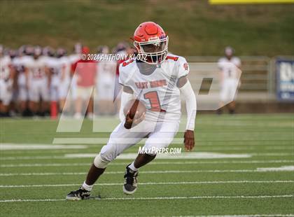 Thumbnail 2 in East Ridge vs Sale Creek (Prelude to the Blue Cross Bowl) photogallery.