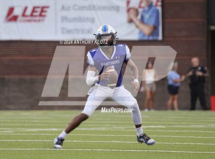 Thumbnail 3 in East Ridge vs Sale Creek (Prelude to the Blue Cross Bowl) photogallery.