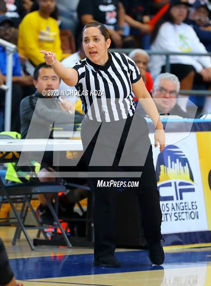 Thumbnail 1 in Westchester vs. Carson (CIF LAC D1 Finals) photogallery.