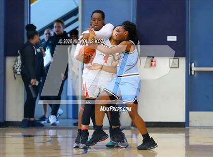 Thumbnail 2 in Westchester vs. Carson (CIF LAC D1 Finals) photogallery.