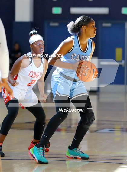 Thumbnail 3 in Westchester vs. Carson (CIF LAC D1 Finals) photogallery.