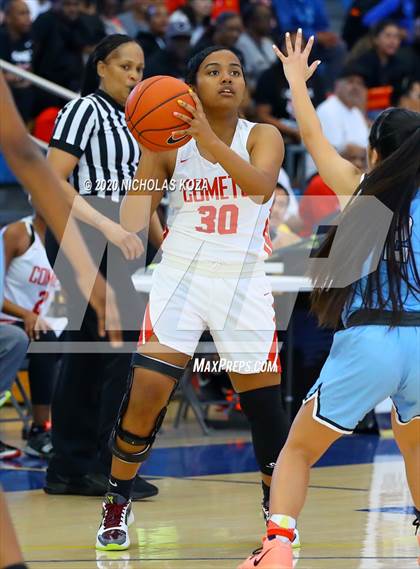 Thumbnail 3 in Westchester vs. Carson (CIF LAC D1 Finals) photogallery.