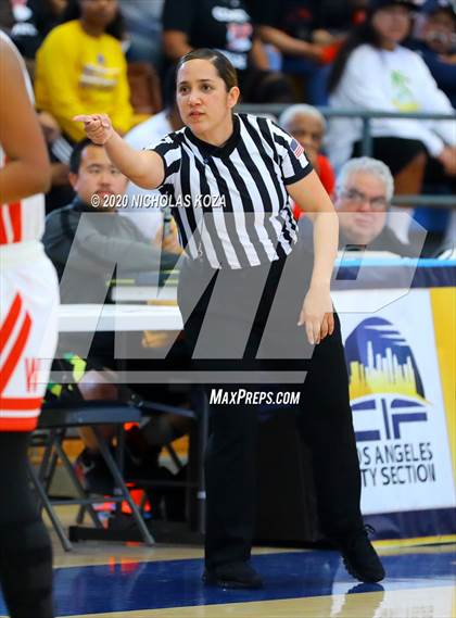 Thumbnail 3 in Westchester vs. Carson (CIF LAC D1 Finals) photogallery.