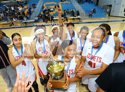 Thumbnail 3 in Westchester vs. Carson (CIF LAC D1 Finals) photogallery.