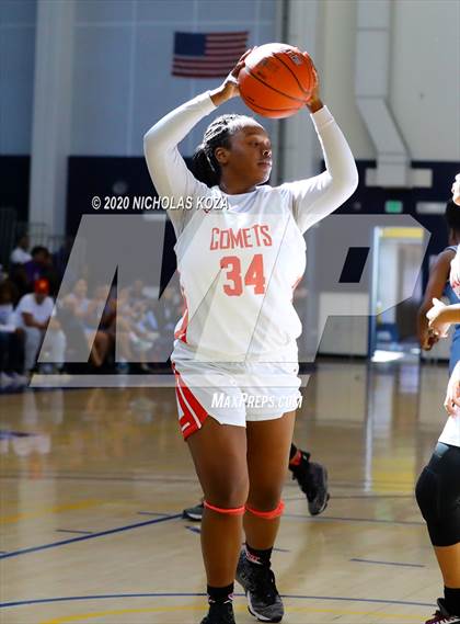 Thumbnail 1 in Westchester vs. Carson (CIF LAC D1 Finals) photogallery.