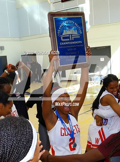 Thumbnail 3 in Westchester vs. Carson (CIF LAC D1 Finals) photogallery.