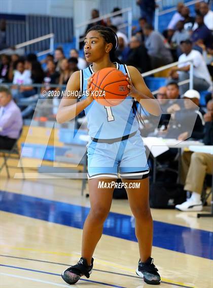 Thumbnail 3 in Westchester vs. Carson (CIF LAC D1 Finals) photogallery.