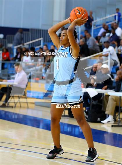 Thumbnail 1 in Westchester vs. Carson (CIF LAC D1 Finals) photogallery.