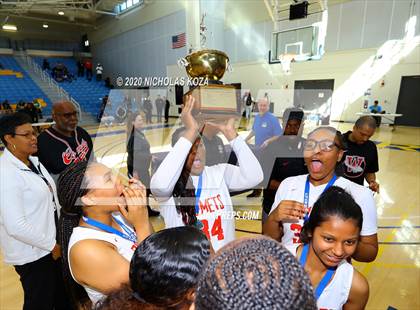 Thumbnail 1 in Westchester vs. Carson (CIF LAC D1 Finals) photogallery.