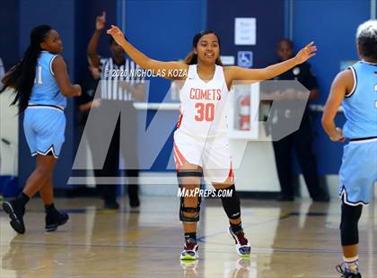 Thumbnail 2 in Westchester vs. Carson (CIF LAC D1 Finals) photogallery.