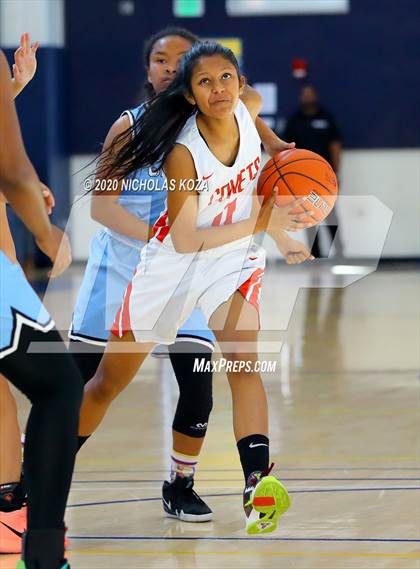 Thumbnail 2 in Westchester vs. Carson (CIF LAC D1 Finals) photogallery.