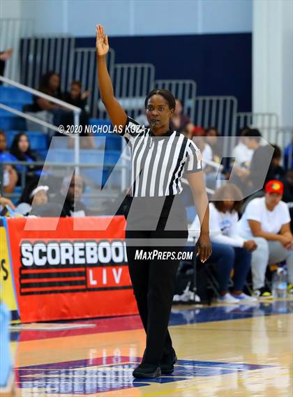 Thumbnail 1 in Westchester vs. Carson (CIF LAC D1 Finals) photogallery.