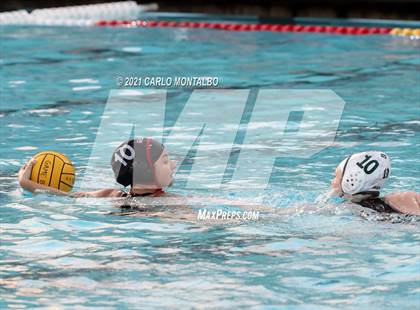 Thumbnail 3 in Glendora vs. Bonita photogallery.