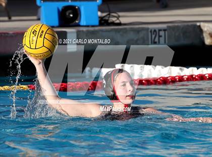 Thumbnail 2 in Glendora vs. Bonita photogallery.
