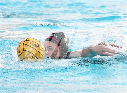 Thumbnail 2 in Glendora vs. Bonita photogallery.