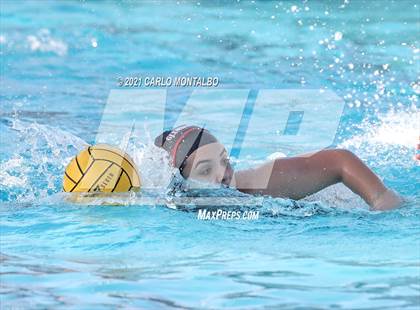 Thumbnail 2 in Glendora vs. Bonita photogallery.