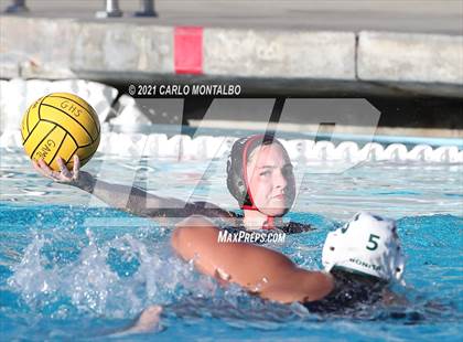 Thumbnail 1 in Glendora vs. Bonita photogallery.