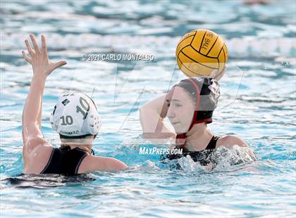 Thumbnail 1 in Glendora vs. Bonita photogallery.