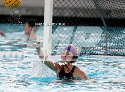 Thumbnail 3 in Glendora vs. Bonita photogallery.
