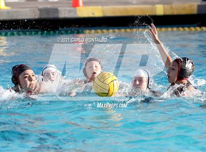 Thumbnail 1 in Glendora vs. Bonita photogallery.