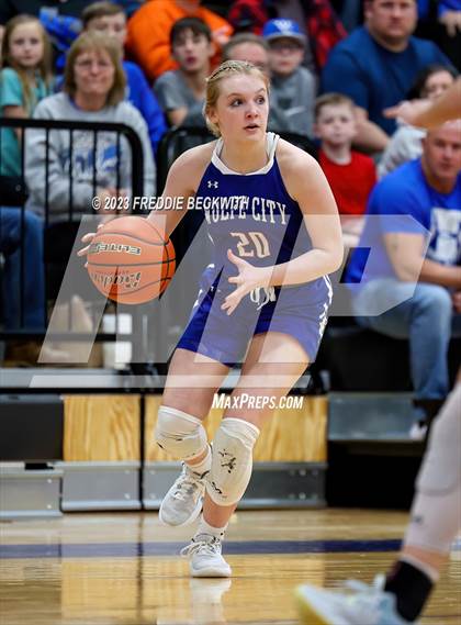 Thumbnail 2 in Wolfe City vs. Collinsville (UIL 2A Bi-District Playoff) photogallery.