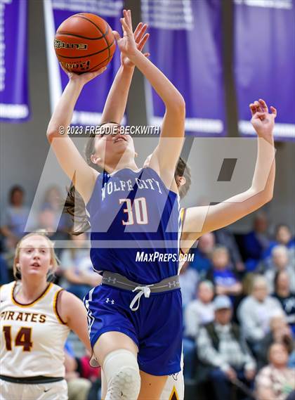 Thumbnail 2 in Wolfe City vs. Collinsville (UIL 2A Bi-District Playoff) photogallery.