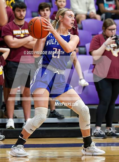 Thumbnail 1 in Wolfe City vs. Collinsville (UIL 2A Bi-District Playoff) photogallery.