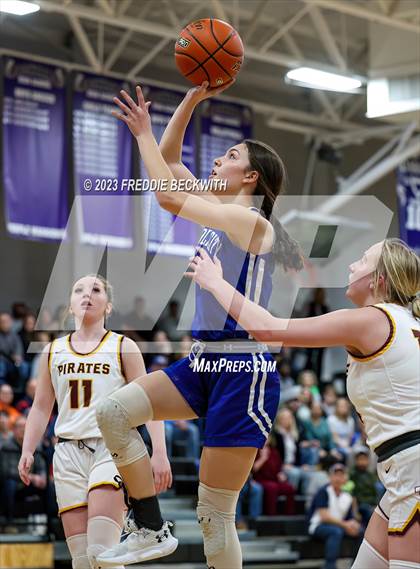 Thumbnail 3 in Wolfe City vs. Collinsville (UIL 2A Bi-District Playoff) photogallery.
