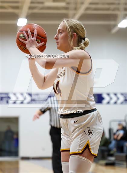 Thumbnail 1 in Wolfe City vs. Collinsville (UIL 2A Bi-District Playoff) photogallery.