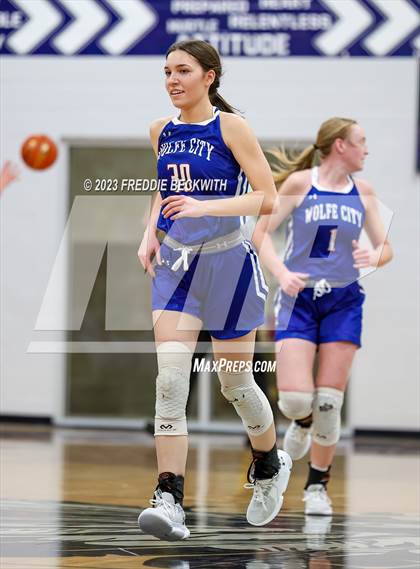 Thumbnail 2 in Wolfe City vs. Collinsville (UIL 2A Bi-District Playoff) photogallery.