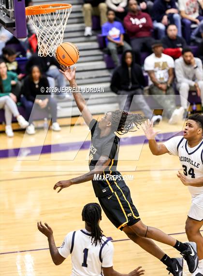 Thumbnail 2 in Reidsville vs Farmville Central (John Wall Holiday Invitational) photogallery.
