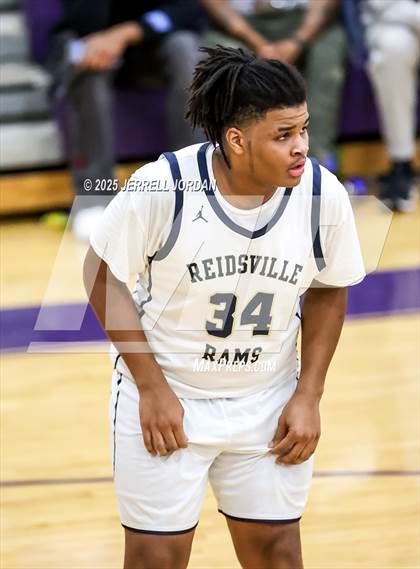 Thumbnail 3 in Reidsville vs Farmville Central (John Wall Holiday Invitational) photogallery.