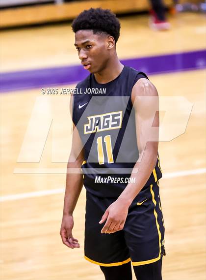 Thumbnail 3 in Reidsville vs Farmville Central (John Wall Holiday Invitational) photogallery.
